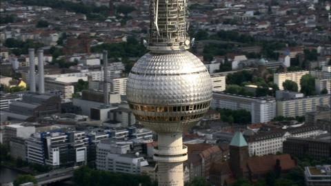 Luftbildfootage Berliner Fernsehturm